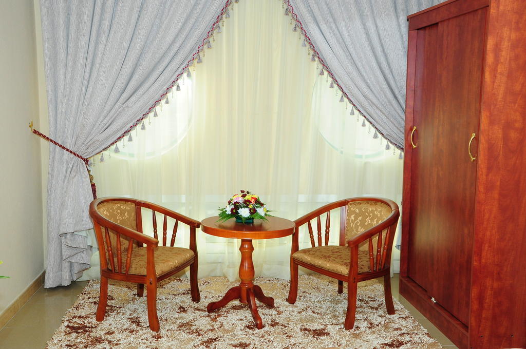 Sky Ways Hotel Dubai Room photo
